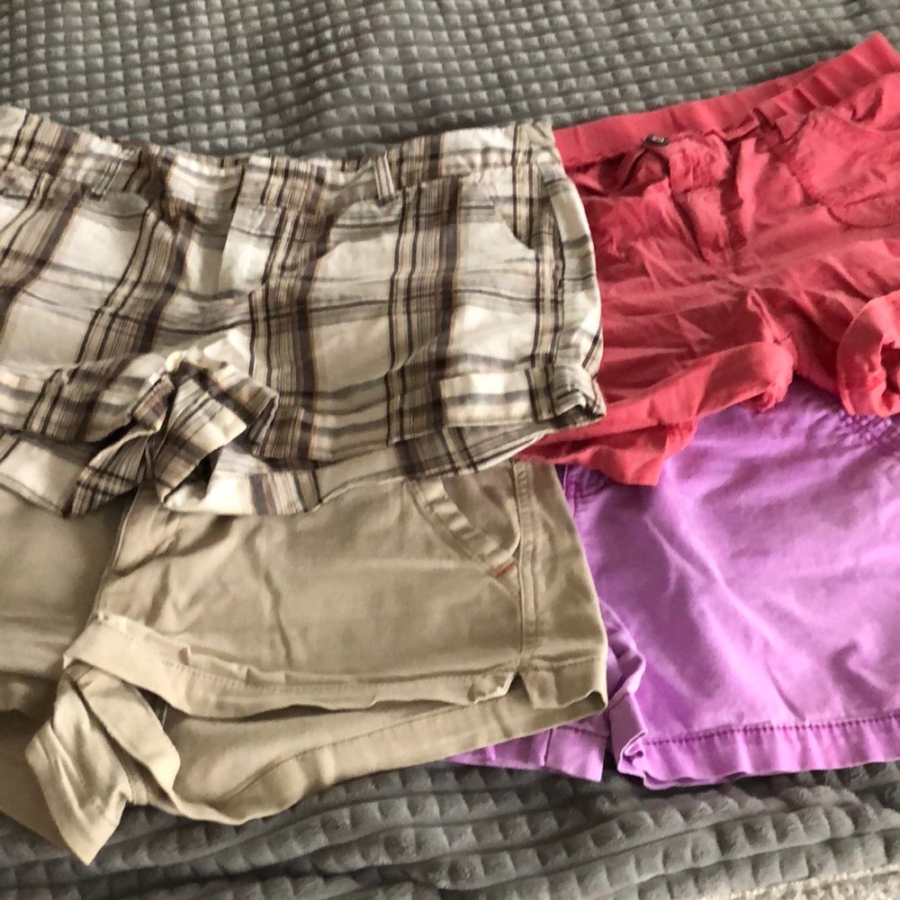 4 pair of shorts Maurice’s and Aeropostale brand